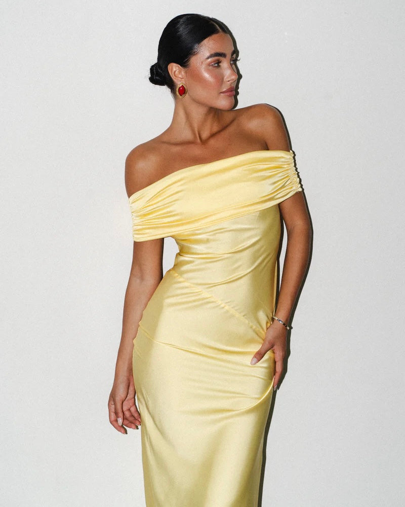 Hntr the Label Kayla Midi - Yellow Rent with Iz Hntr the Label Kayla Midi - Yellow Rent with Iz
