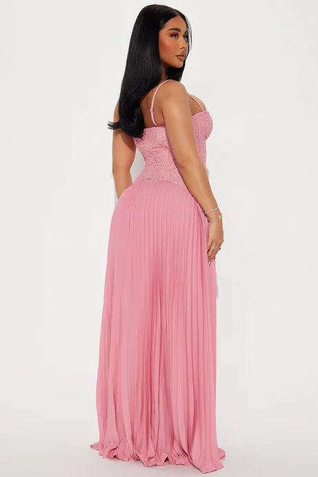 Fashion Nova Daniella Lace Maxi Dress | Formal Dress Hire  Rent with Iz