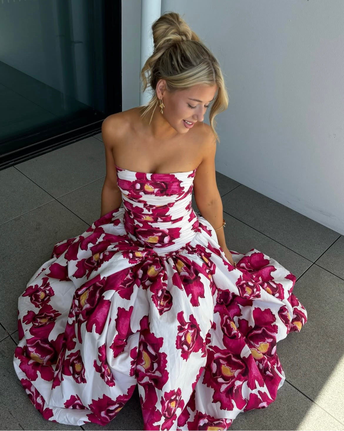 【AJE】ピンク★ゴージャス花柄ドレープドレスMaxi Dress Behold AJE】ゴージャス花柄ドレープドレスBehold Maxi Dress