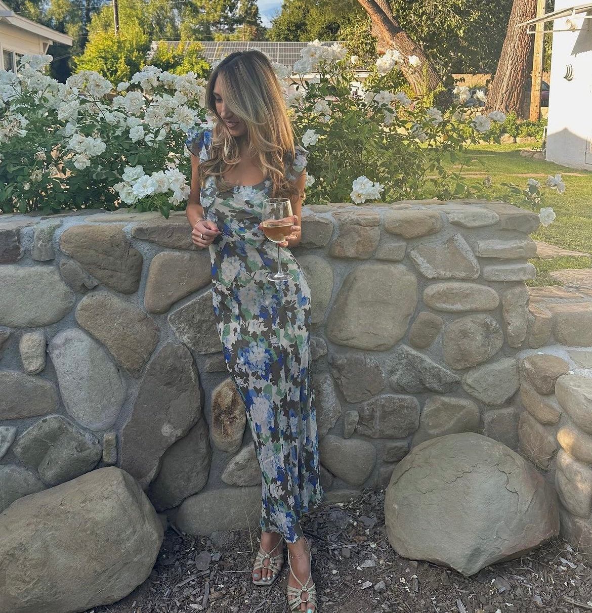 Realisation Par Lila Maxi - Blue Hydrangea – Rent with Iz
